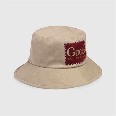 Sombreros de Gucci .